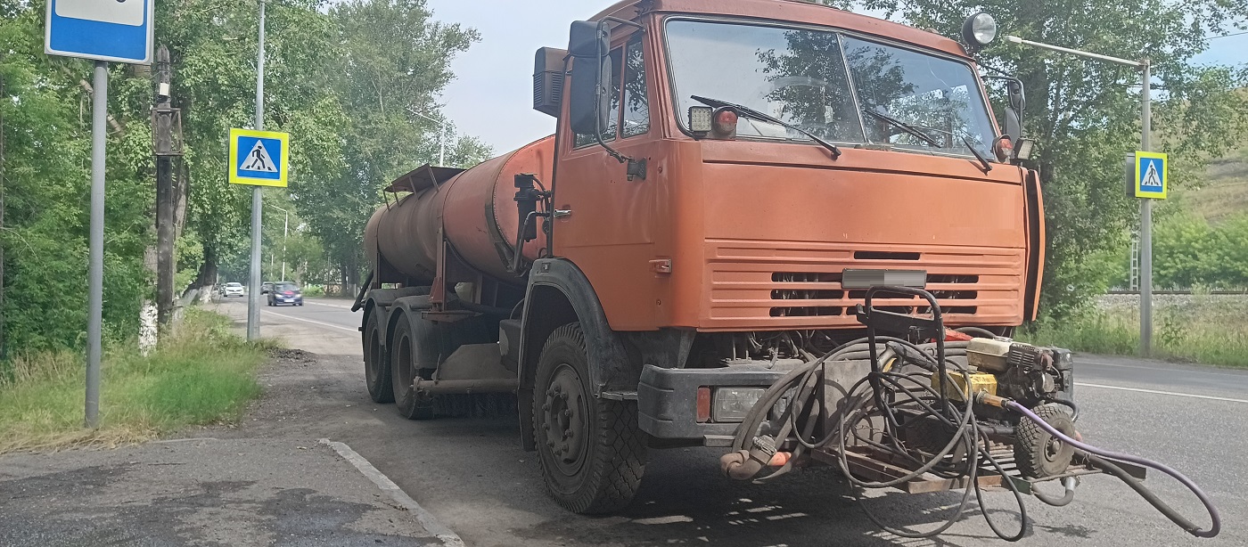 Продажа поливомоечных машин для уборки дорог и поливки зеленых насаждений в Сыктывкаре