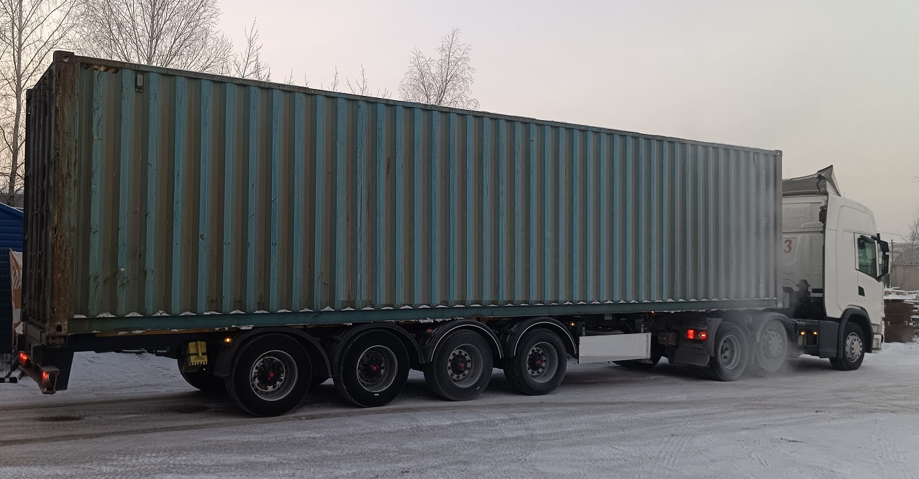 Контейнеровоз для перевозки контейнеров 20 и 40 футов в Емве